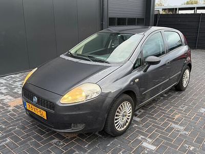 Grijs Occasion 2007 Fiat Grande Punto Active Hatchback | € 1.495 (Eerlijke prijs)