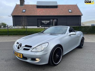 tweedehands Mercedes SLK350 V6 LEER NAVIGATIE XENON 18"AMG