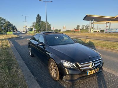 Mercedes E200