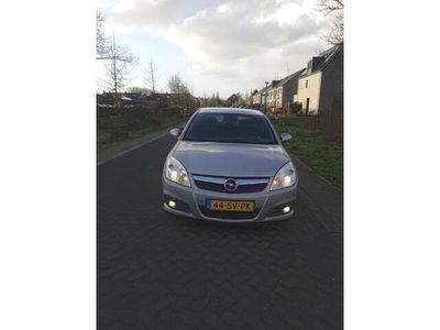 tweedehands Opel Vectra 1.8-16V Business