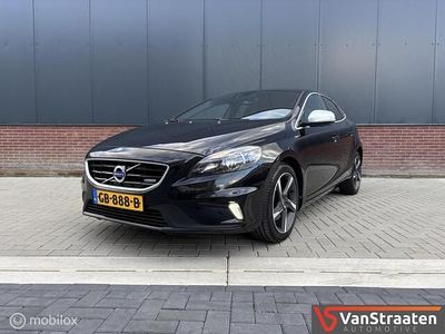 Zwart Gebruikt 2015 Volvo V40 R-Design Hatchback | € 15.450 (Duur)