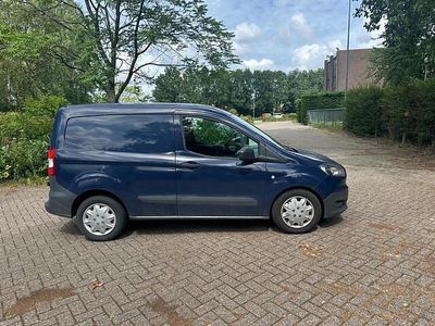 Blauw Gebruikt 2016 Ford Transit Van | € 3.293 (Eerlijke prijs)