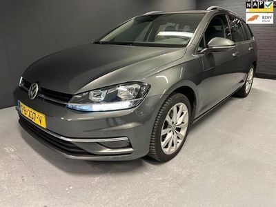 Grijs Occasion 2017 VW Golf VII Highline Stationwagen | € 8.950 (Goede deal)