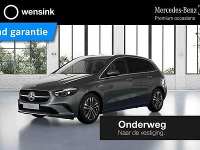 Grijs Occasion 2024 Mercedes B250e Business MPV | € 39.850 (Duur)
