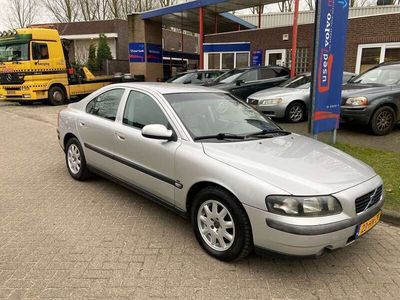 Zilver Occasion 2001 Volvo S60 Sedan | € 2.900
