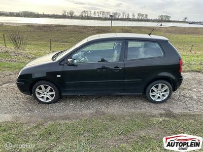 tweedehands VW Polo 1.4-16V Athene