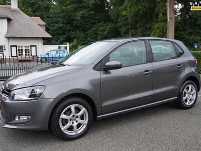 Grijs Gebruikt 2014 VW Polo Edition Hatchback | € 7.900 (Eerlijke prijs)