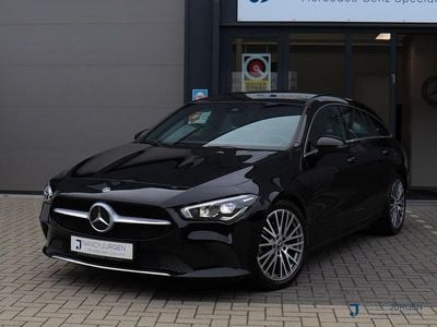 Zwart Gebruikt 2020 Mercedes CLA200 Business Stationwagen | € 28.950 (Eerlijke prijs)
