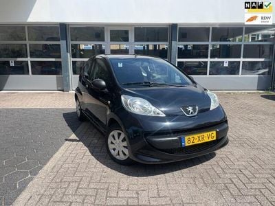 Zwart Gebruikt 2007 Peugeot 107 Hatchback | € 1.950 (Eerlijke prijs)