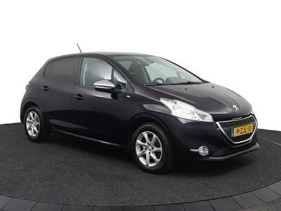 Blauw Gebruikt 2015 Peugeot 208 Style Hatchback | € 6.499 (Eerlijke prijs)