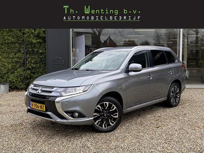 Grijs Gebruikt 2016 Mitsubishi Outlander Edition SUV | € 16.800 (Duur)