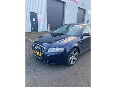 Blauw Gebruikt 2005 Audi A3 Sportback Attraction Hatchback | € 1.650 (Super prijs)