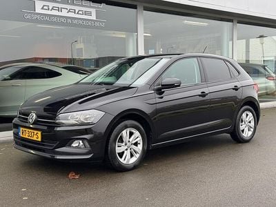 Zwart (metallic) Occasion 2018 VW Polo Comfortline Hatchback | € 12.450 (Eerlijke prijs)