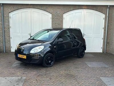 tweedehands Renault Twingo 1.2 Authentique Sportieve auto met NAP