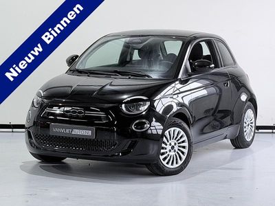 Occasion Fiat 500e Urban 86 kW (118 PK) 2023 Zwart (metallic) Hatchback