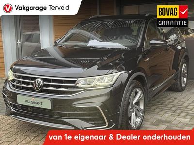 Zwart Occasion 2023 VW Tiguan R-line SUV | € 40.749 (Goede deal)