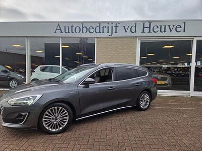 Grijs Occasion 2018 Ford Focus Vignale Stationwagen | € 14.450 (Goede deal)