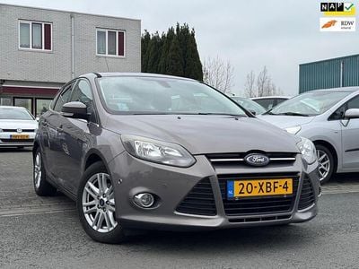 Bruin Gebruikt 2012 Ford Focus Titanium Hatchback | € 3.400 (Goede deal)