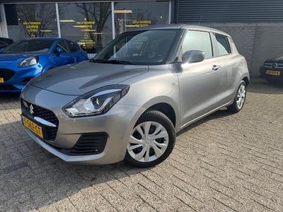 Occasion Suzuki Swift Comfort 83 PK (61 kW) 2023 Grijs (metallic) Hatchback