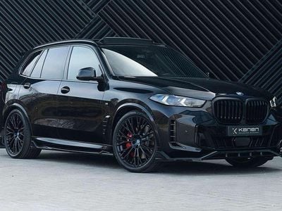 Zwart (metallic) Occasion 2025 BMW X5 M Sport SUV | € 113.900