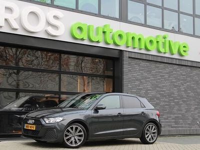 Grijs Gebruikt 2022 Audi A1 Sportback Advanced Hatchback | € 23.950 (Eerlijke prijs)