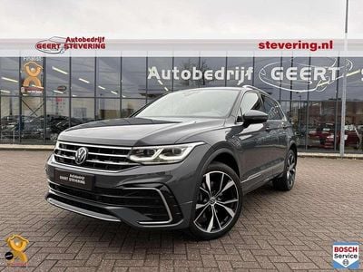 Grijs Occasion 2022 VW Tiguan R-line SUV | € 31.450 (Goede deal)