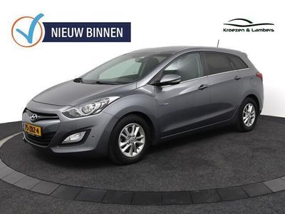 tweedehands Hyundai i30 Wagon 1.6 GDI Business Edition - Trekhaak - Navi -