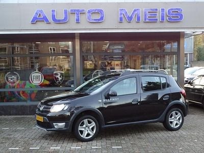 Zwart Gebruikt 2014 Dacia Sandero Ambiance Hatchback | € 5.995 (Iets duurder)