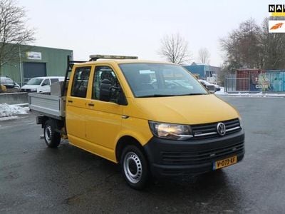 Geel Occasion 2017 VW Transporter Comfortline Van | € 8.950