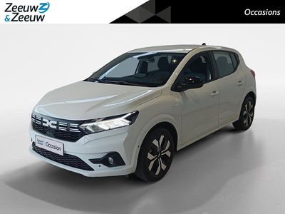Wit Occasion 2025 Dacia Sandero Journey Hatchback | € 21.495 (Duur)