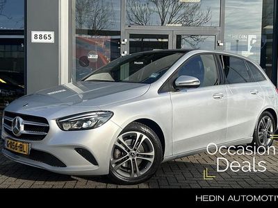 Grijs Occasion 2019 Mercedes B180 Edition MPV | € 22.900 (Eerlijke prijs)
