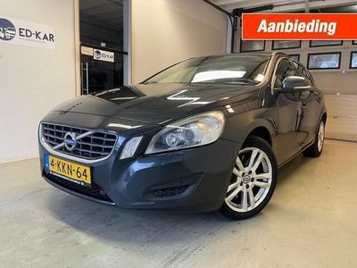 Grijs Gebruikt 2013 Volvo V60 Summum Stationwagen | € 7.995 (Eerlijke prijs)