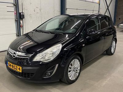 tweedehands Opel Corsa 1.4-16V Edition-Navigatie-5 Deurs-Airco-