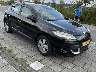 Gebruikt 2009 Renault Mégane III Dynamique Sedan | € 4.500 (Eerlijke prijs)