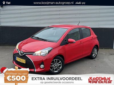 Rood Gebruikt 2014 Toyota Yaris Lounge Hatchback | € 9.400 (Eerlijke prijs)