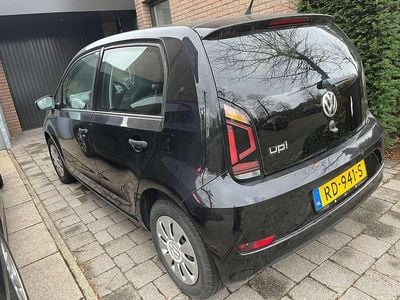 Zwart Gebruikt 2017 VW up! Hatchback | € 7.900 (Goede deal)
