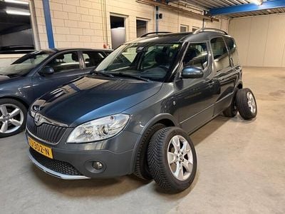 Grijs Occasion 2015 Skoda Roomster MPV | € 7.950 (Eerlijke prijs)