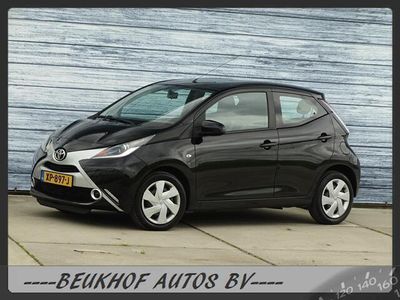 tweedehands Toyota Aygo 1.0 VVT-i X-play Mirror Link Bluetooth Airco