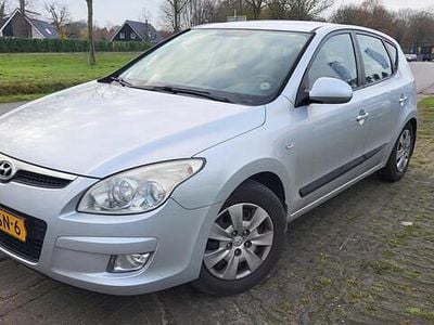 Grijs Gebruikt 2008 Hyundai i30 Dynamiq MPV | € 2.499 (Eerlijke prijs)