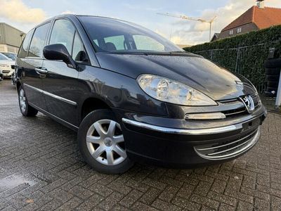 Grijs Gebruikt 2012 Peugeot 807 MPV | € 3.500