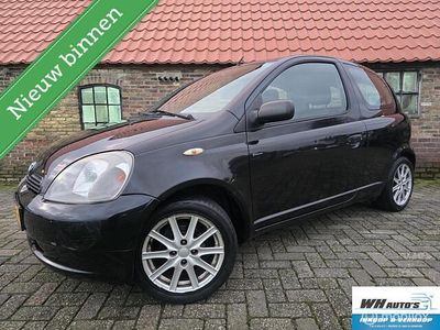 Zwart Gebruikt 2003 Toyota Yaris Luna Hatchback | € 1.249 (Eerlijke prijs)