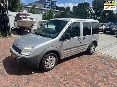 Grijs Gebruikt 2005 Ford Tourneo Futura MPV | € 1.850