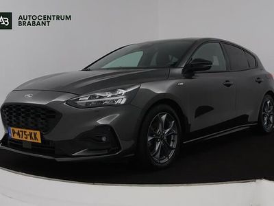 Grijs Gebruikt 2020 Ford Focus Business Edition Hatchback | € 14.945 (Iets duurder)