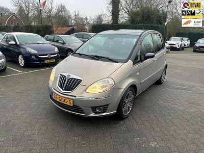 Occasion Lancia Musa 95 PK (69 kW) 2008 Beige MPV