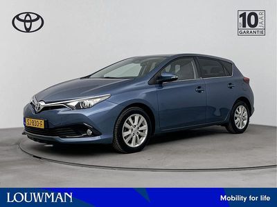Blauw Occasion 2017 Toyota Auris Hatchback | € 13.950 (Eerlijke prijs)