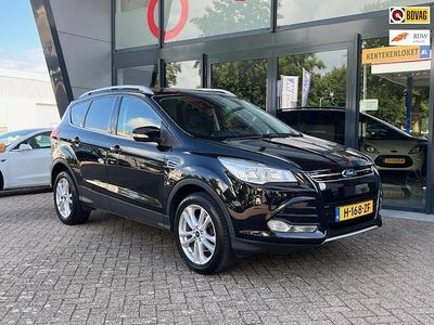 Zwart Gebruikt 2016 Ford Kuga Titanium SUV | € 14.500