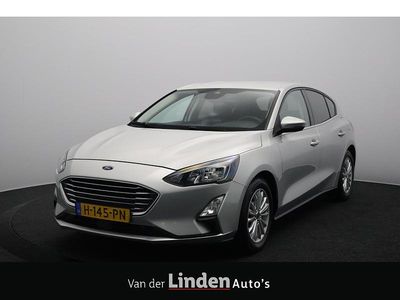 Grijs Occasion 2020 Ford Focus Business Edition Hatchback | € 15.845 (Eerlijke prijs)