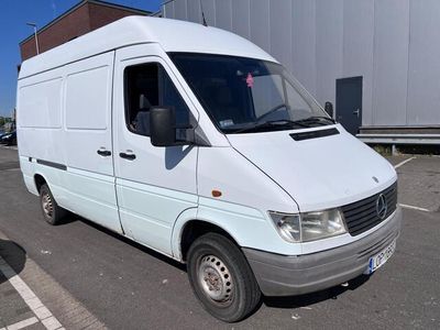 Mercedes Sprinter