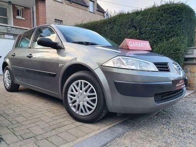 Grijs Occasion 2005 Renault Mégane II Sedan | € 4.490