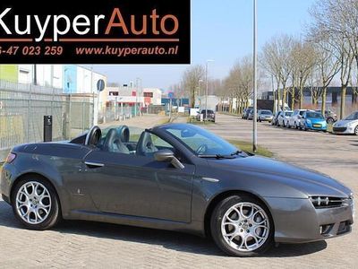 Grijs Occasion 2009 Alfa Romeo Spider Exclusive Cabriolet | € 6.999